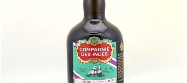 COMPAGNIE DES INDES Fiji Secrete 10 Years Single Cask